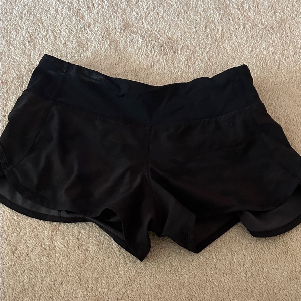 Lululemon Lowrise Speed ups 4 inch length